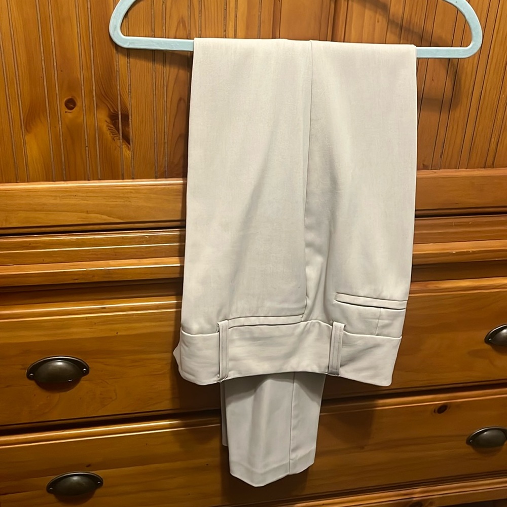Tan/cream w/satin waist, polyester/rayon women’s dress pants 9/10R Maurice’s